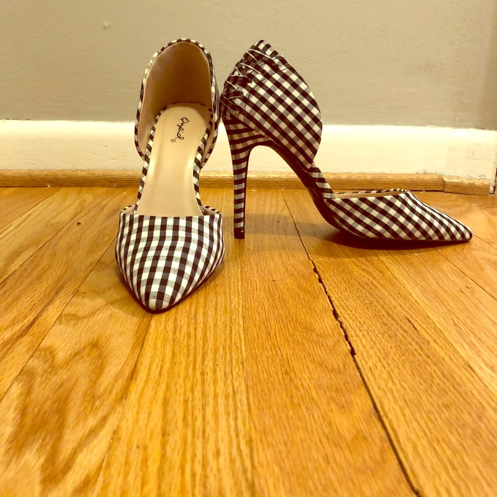 Black and white checkered pumps from Lulus